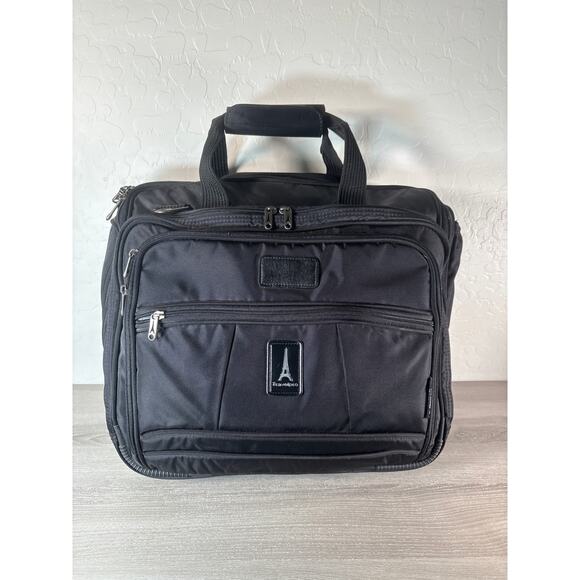 TravelPro Crew 5 Rolling Tote Wheeled Carry On Weekender 16" Telescoping Handle - Picture 2 of 9